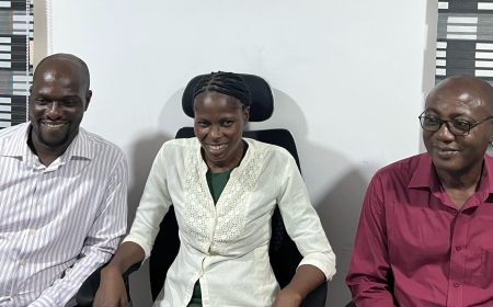 Admin Staff (1)